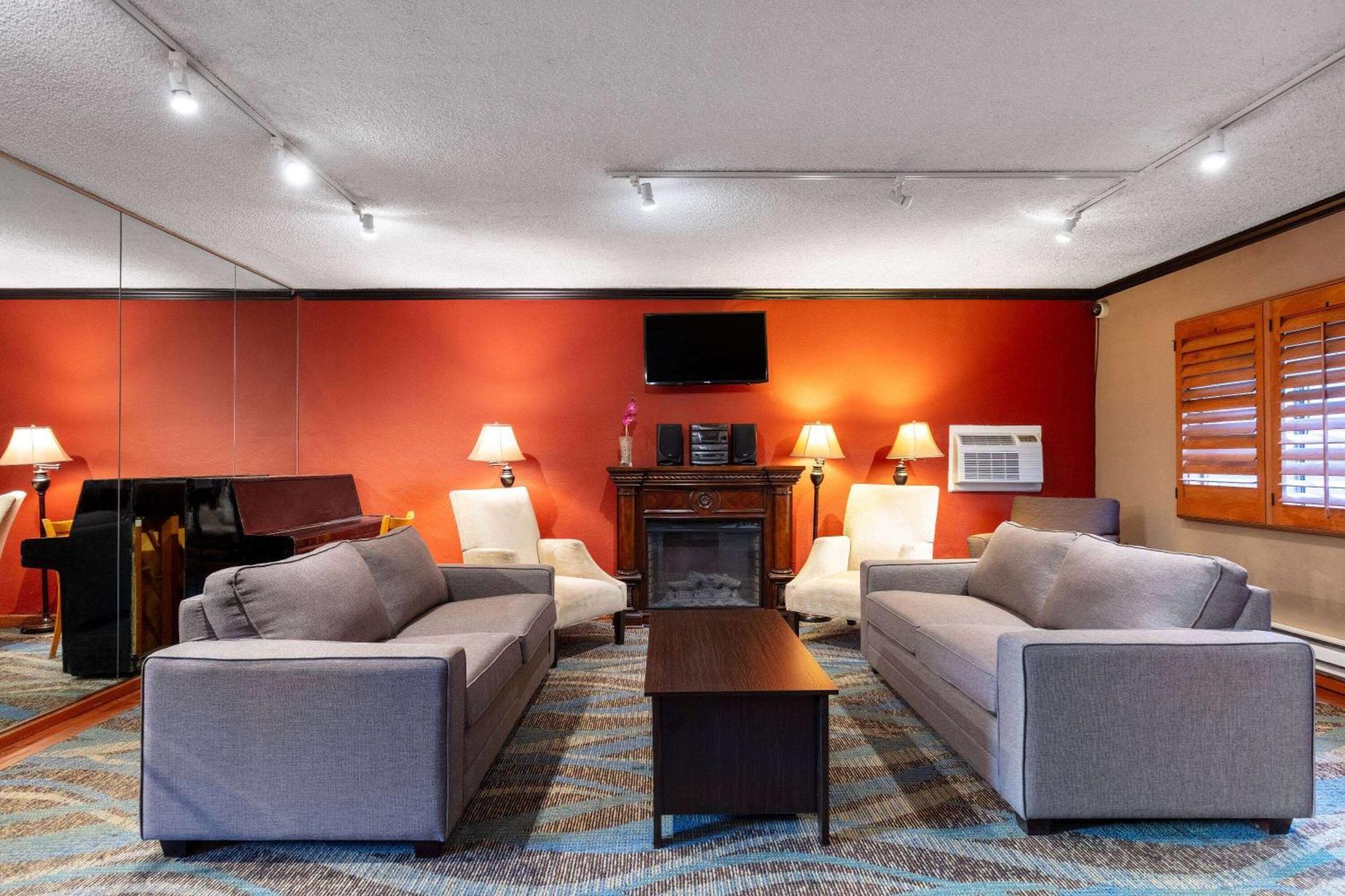 Travelodge By Wyndham Seattle By The Space Needle מראה חיצוני תמונה