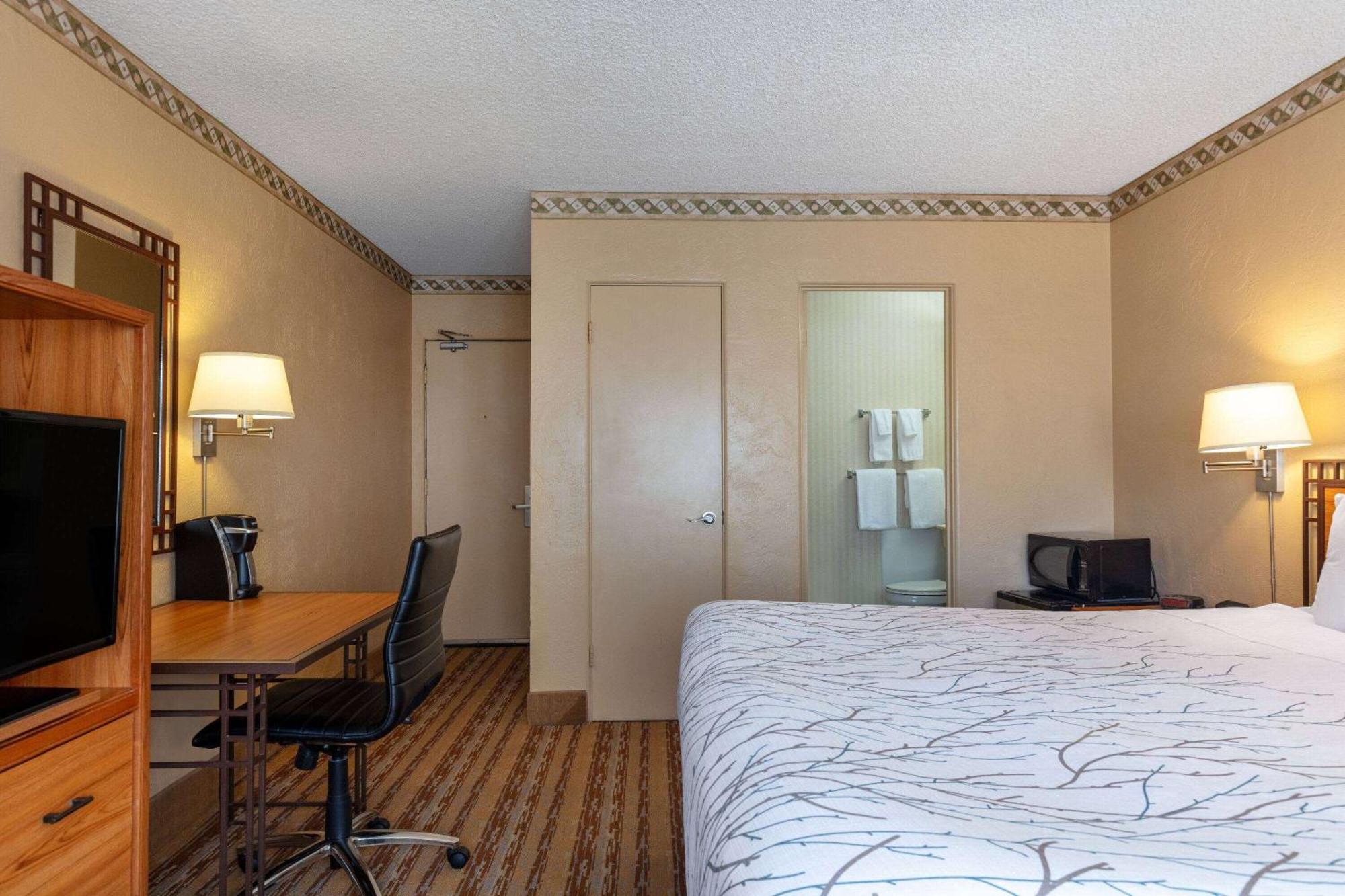 Travelodge By Wyndham Seattle By The Space Needle מראה חיצוני תמונה