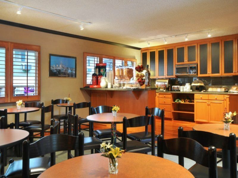 Travelodge By Wyndham Seattle By The Space Needle מסעדה תמונה